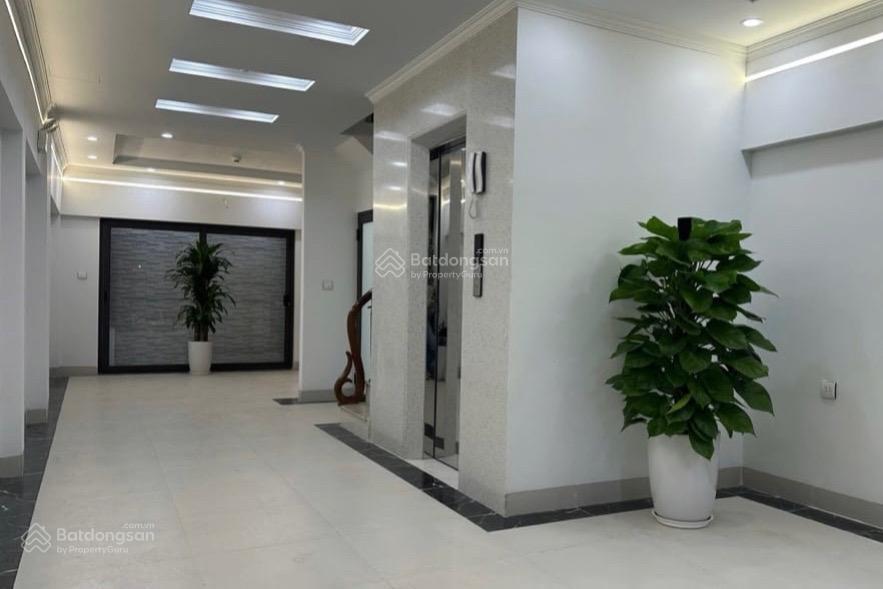 Bán nhà view biệt thự sân vườn, ngã tư sở, 6 tầng thang máy 54m2, cực hiếm