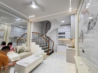 Bán nhà đường láng, ngã tư sở, 30m2 5 tầng, giá chỉ 8 tỷ