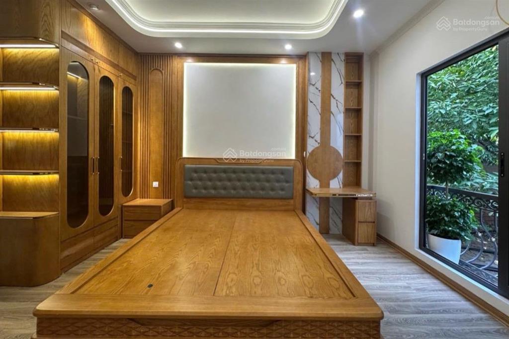 Cực hiếm ! bán nhà ngã tư sở view sân vườn đẹp, ngõ thông, 54m2 6tầng thang máy