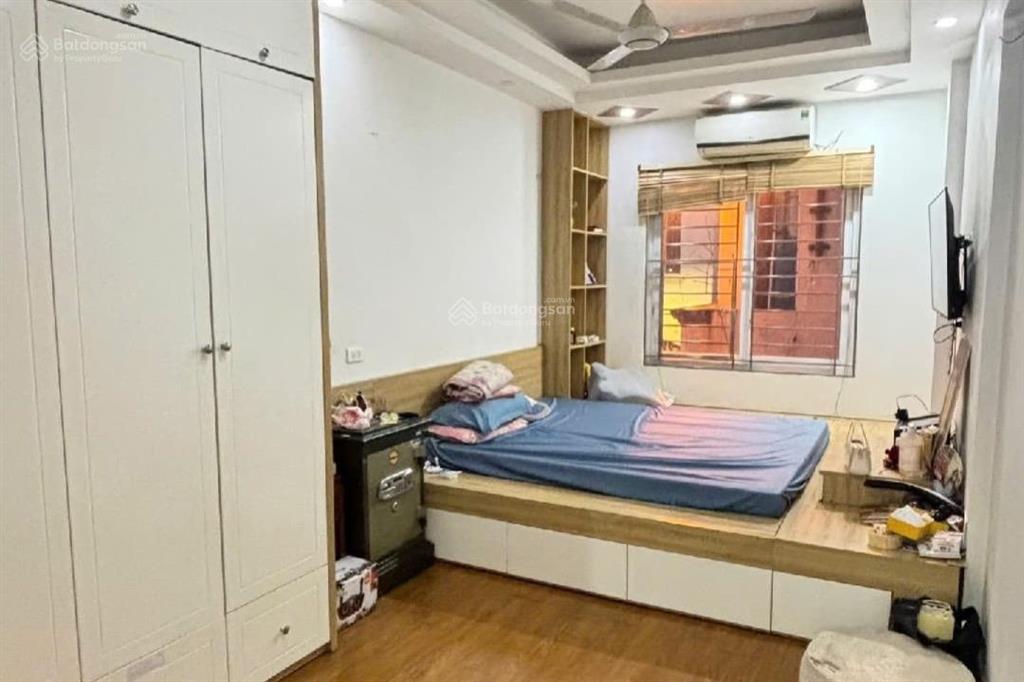 Bán gấp nhà đại kim hoàng mai  34m2 5 tầng  giá chỉ nhỉnh 9 tỷ