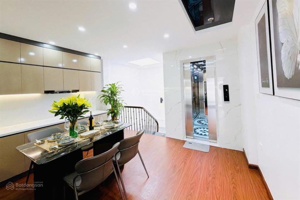 Nhà khương trung  5tầng 40m2  thang máy xây mới gần vành đai 2.5