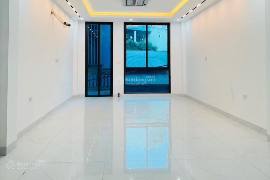 Nhà nguyễn văn trỗi  vũ trọng khánh  gần đại học kiến trúc  43m2 ô tô vào nhà 5 tầng thang máy