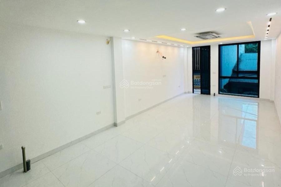 Nhà nguyễn văn trỗi  vũ trọng khánh  gần đại học kiến trúc  43m2 ô tô vào nhà 5 tầng thang máy