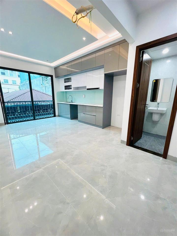 Nhà lõi đống đa  nhà dân xây mới coong  6 tầng thang máy  ngõ thông tứ phía  3 bước ra mặt phố