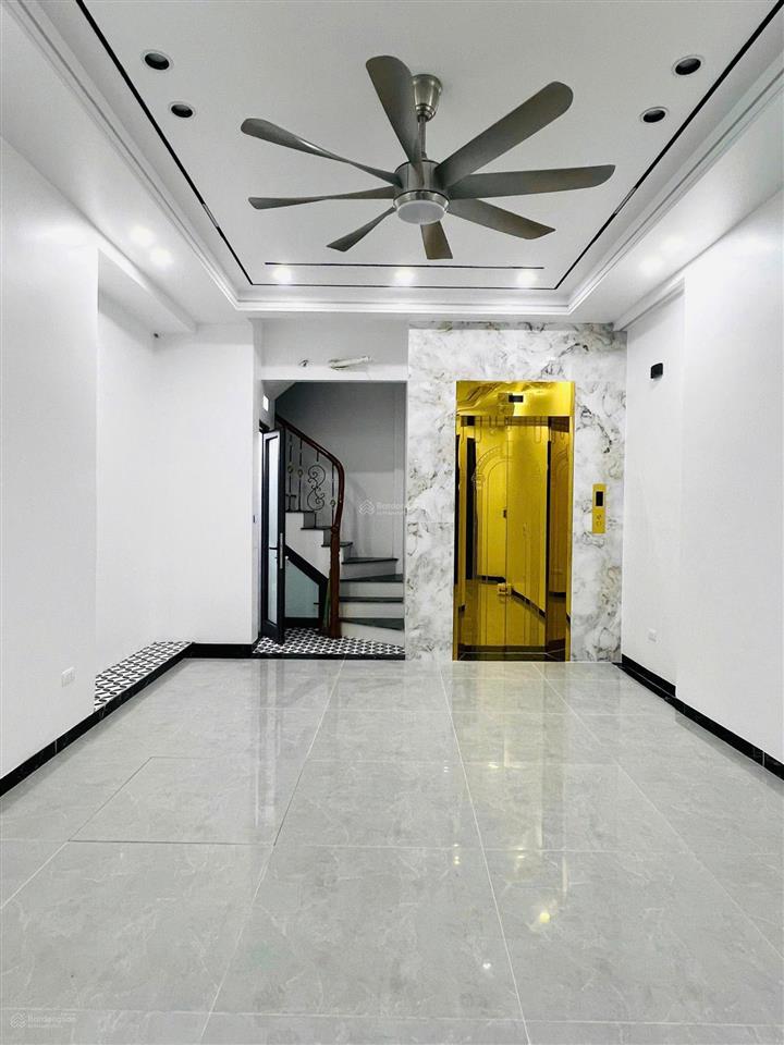 Nhà lõi đống đa  nhà dân xây mới coong  6 tầng thang máy  ngõ thông tứ phía  3 bước ra mặt phố