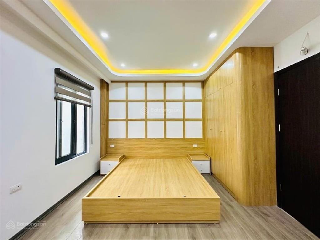 Nhà mới xây kính coong đống đa  7 tầng thang máy  2 mặt ngõ thoáng  đầu ngõ ô tô tránh siêu tiện