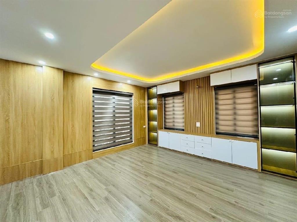 Nhà mới xây kính coong đống đa  7 tầng thang máy  2 mặt ngõ thoáng  đầu ngõ ô tô tránh siêu tiện