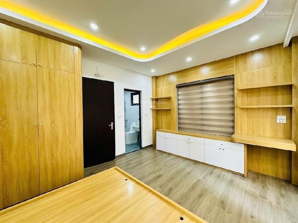 Nhà mới xây kính coong đống đa  7 tầng thang máy  2 mặt ngõ thoáng  đầu ngõ ô tô tránh siêu tiện