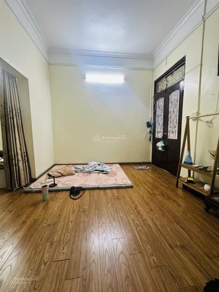 Nhà ngõ thông tôn thất tùng  kinh doanh cực đỉnh  xây ccmn  giá tốt ở ngay tại khu vực đống đa