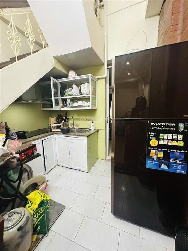 Nhà ngõ thông tôn thất tùng  kinh doanh cực đỉnh  xây ccmn  giá tốt ở ngay tại khu vực đống đa