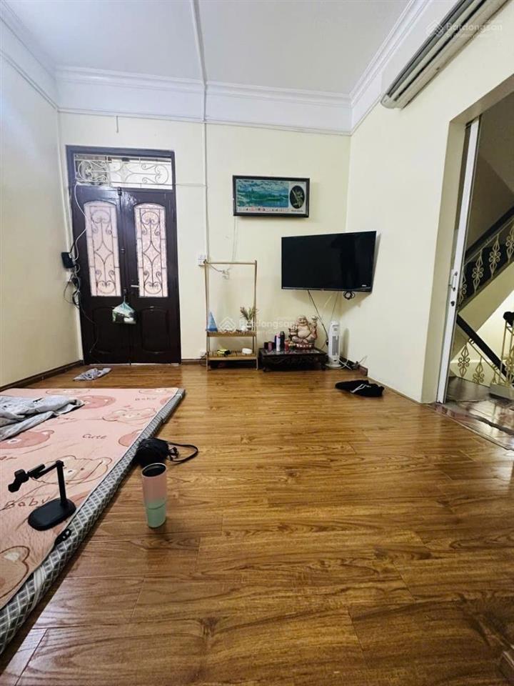 Nhà ngõ thông tôn thất tùng  kinh doanh cực đỉnh  xây ccmn  giá tốt ở ngay tại khu vực đống đa