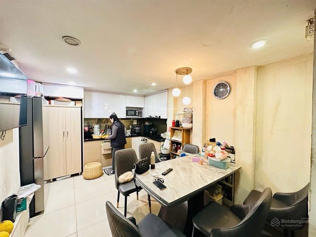 Bán nhà trung tâm đống đa  5 tầng kiên cố  gần mặt phố  đầy đủ tiện nghi  về ở ngay cực thích
