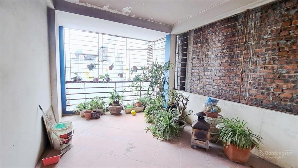 Bán nhà đống đa  gần đại học ngoại thương  4 tầng đầy đủ tiện nghi  vị trí trung tâm  giá tốt