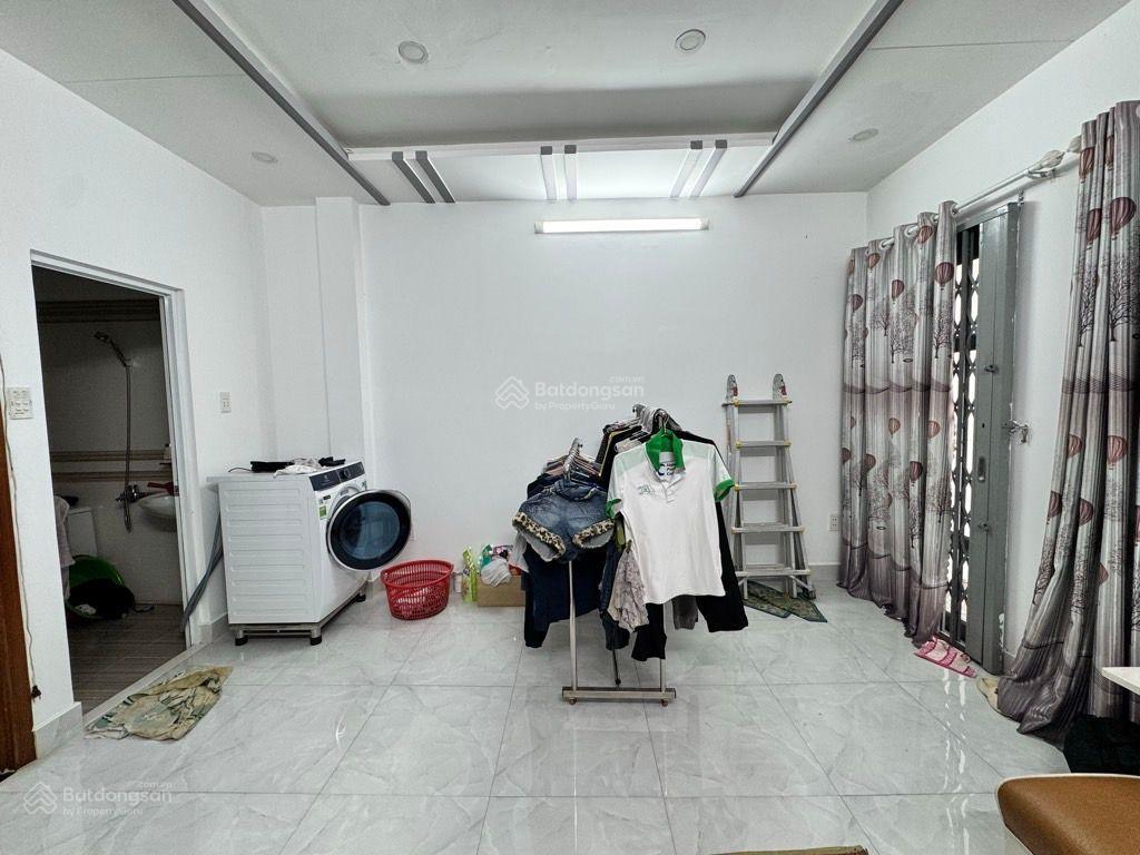 Nhà đẹp huỳnh văn bánh phú nhuận | 5 tầng btct | 4pn | hẻm sạch sẽ khu dân trí cao | giá 7,xty