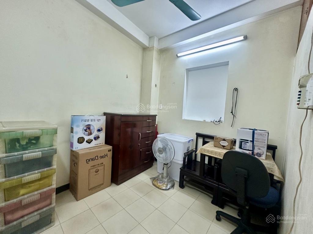 Mặt tiền huỳnh văn bánh phú nhuận 4 tầng 5pn kinh doanh đỉnh giá hơn 8ty.