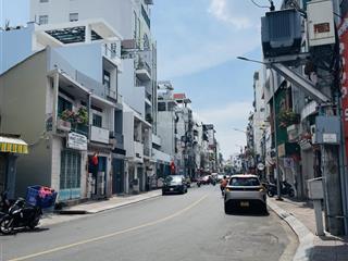 Mặt tiền huỳnh văn bánh phú nhuận 4 tầng 5pn kinh doanh đỉnh giá hơn 8ty.