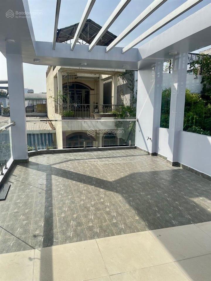 Huỳnh văn bánh phú nhuận
50m (4 x 13)
nhà góc 3 mặt thoáng
4 tầng btct
khu trung tâm
giá 12.2ty