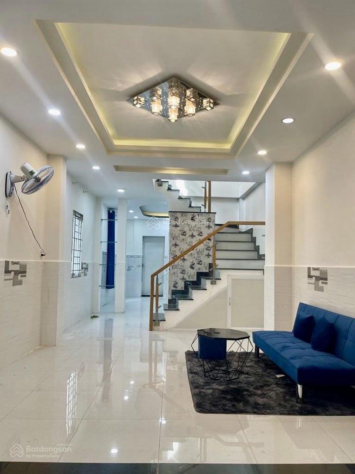 Huỳnh văn bánh phú nhuận
50m (4 x 13)
nhà góc 3 mặt thoáng
4 tầng btct
khu trung tâm
giá 12.2ty