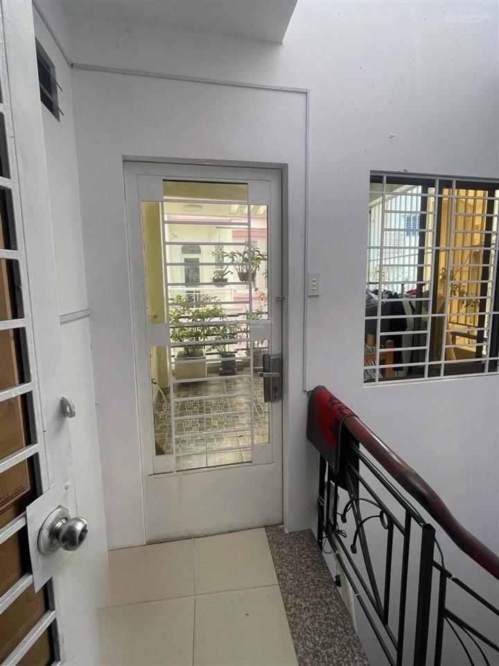 Hiếm gặp. dt 49m2 3 tầng hxh thông giâ chỉ nhỉnh 7ty