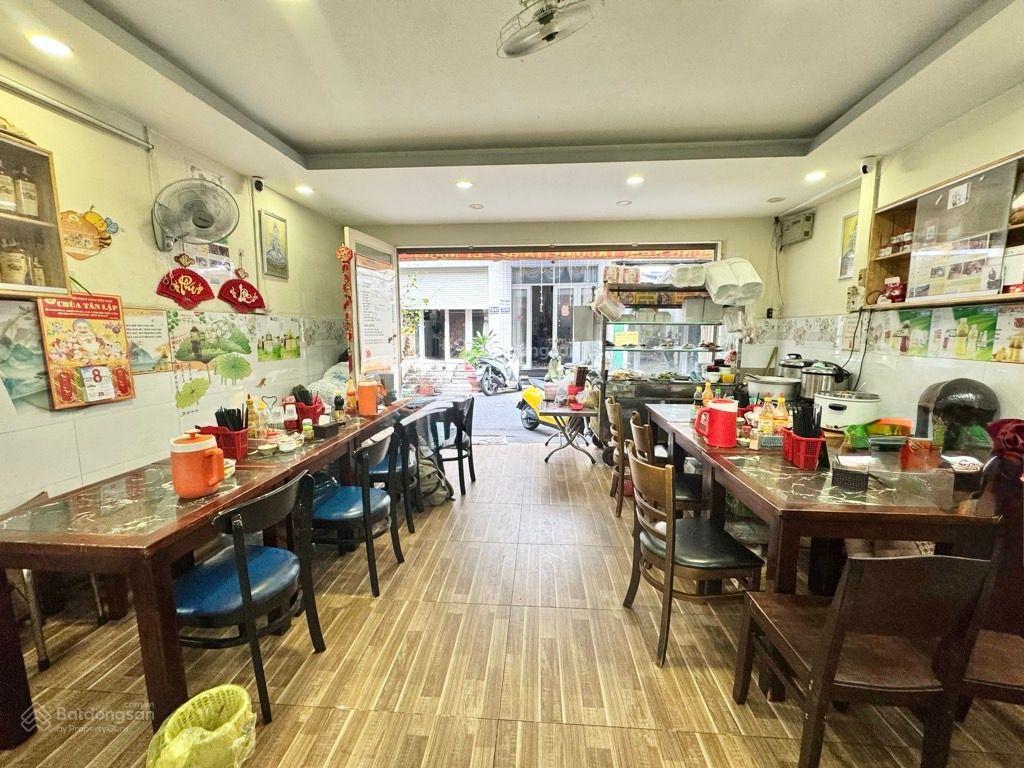Phú nhuận
dt 5,1 x 11
2 tầng. đang cho thuê 15tr/ tháng
hẻm 6m thông
phù hợp khai thác
