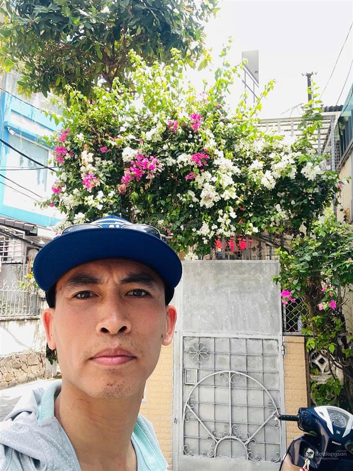 Khu phan xích long phú nhuận
150m (5,2 x 28)
1 trệt 1 lửng
ngang lớn hiếm
phù hợp xây mới