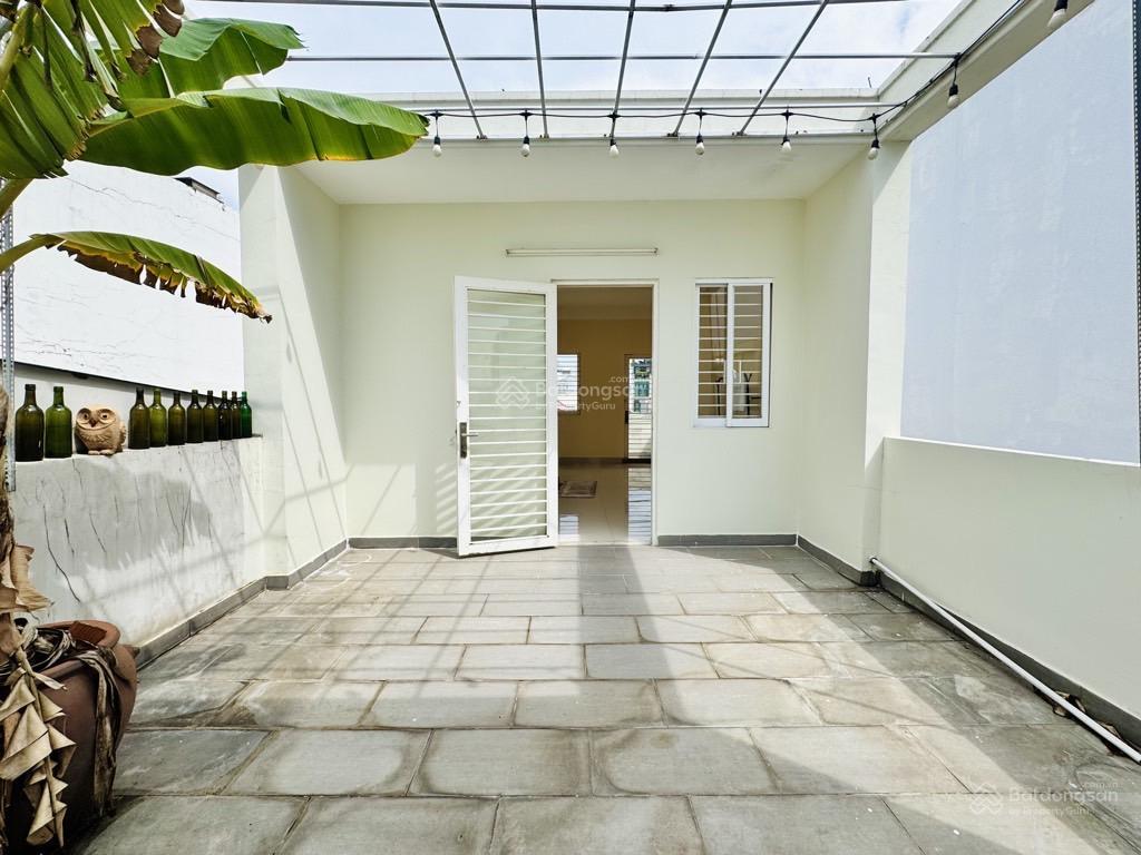 Vip phú nhuận
nguyễn văn trỗi nguyễn đình chính
60m (4,5 x 14) nở hậu
4 tầng btct
hxh cách ~10m
