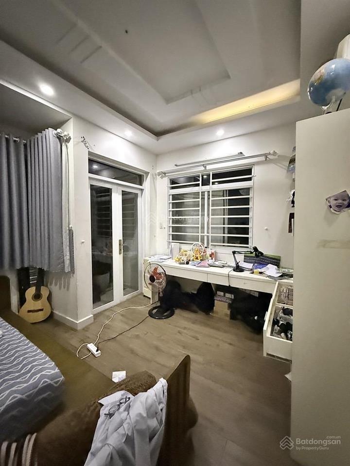 Bán nhà trương quốc dungcạnh hxt  dt 4.4 x13m  5pn  sổ nét