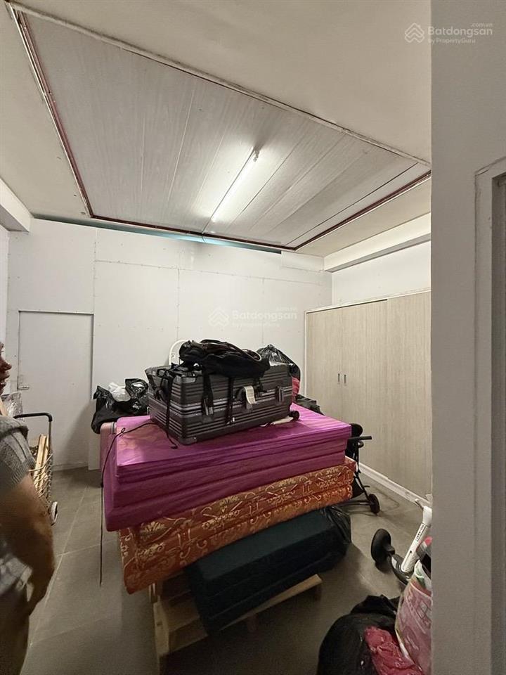 Bán nhà trương quốc dungcạnh hxt  dt 4.4 x13m  5pn  sổ nét