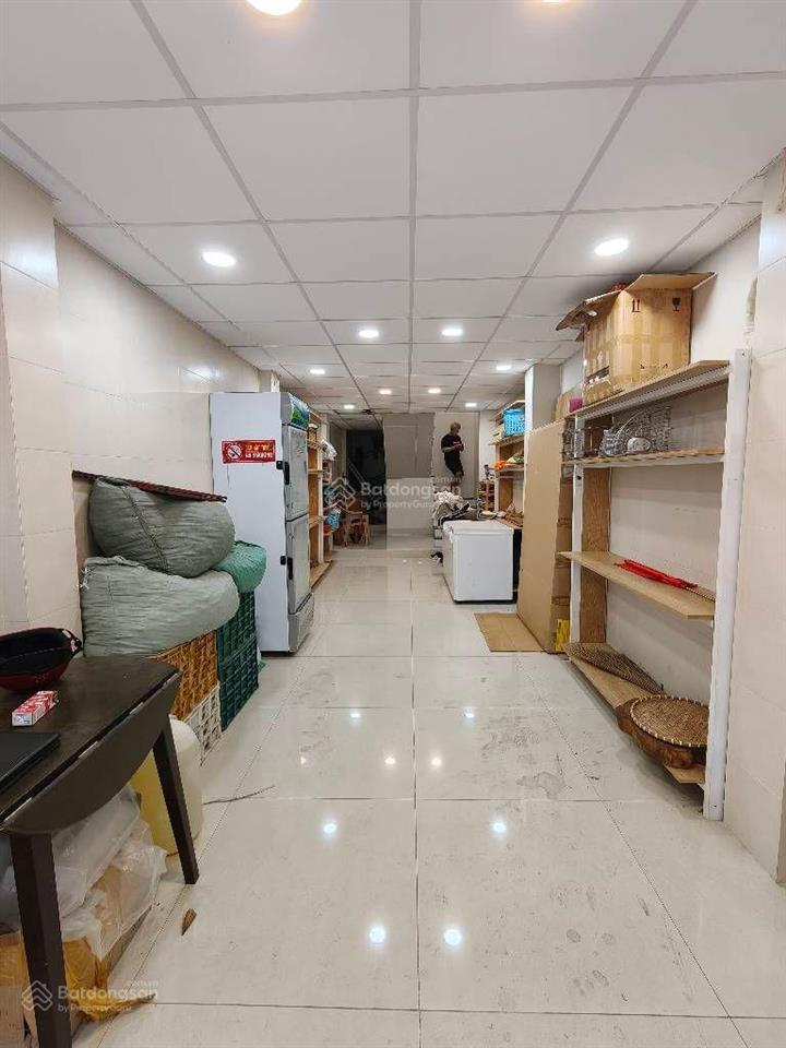 Hẻm xe tải đẹp  đặng văn ngữ  dt (3.15x15m)  sổ nét  vừa ở vừa kinh doanh