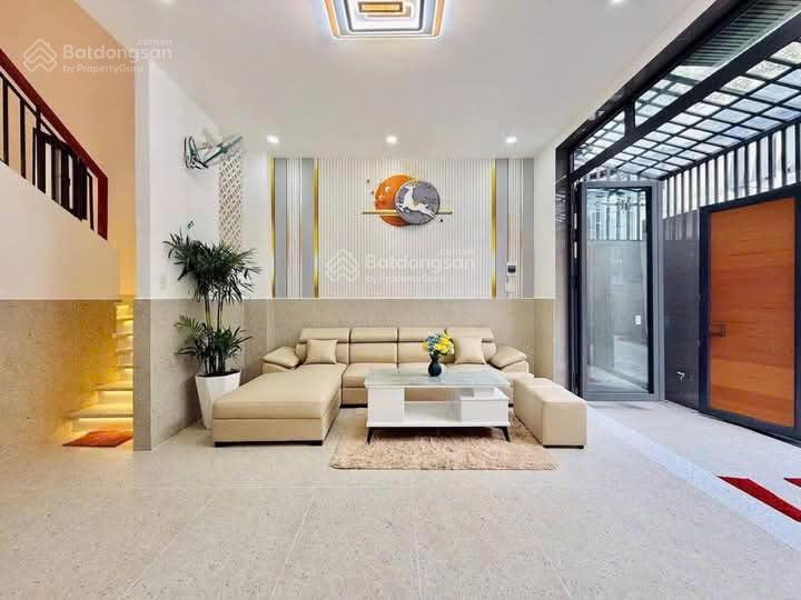 Bán nhà có thương lượng có sân sau, đường ô tô nội thất cơ bản  đồng nai