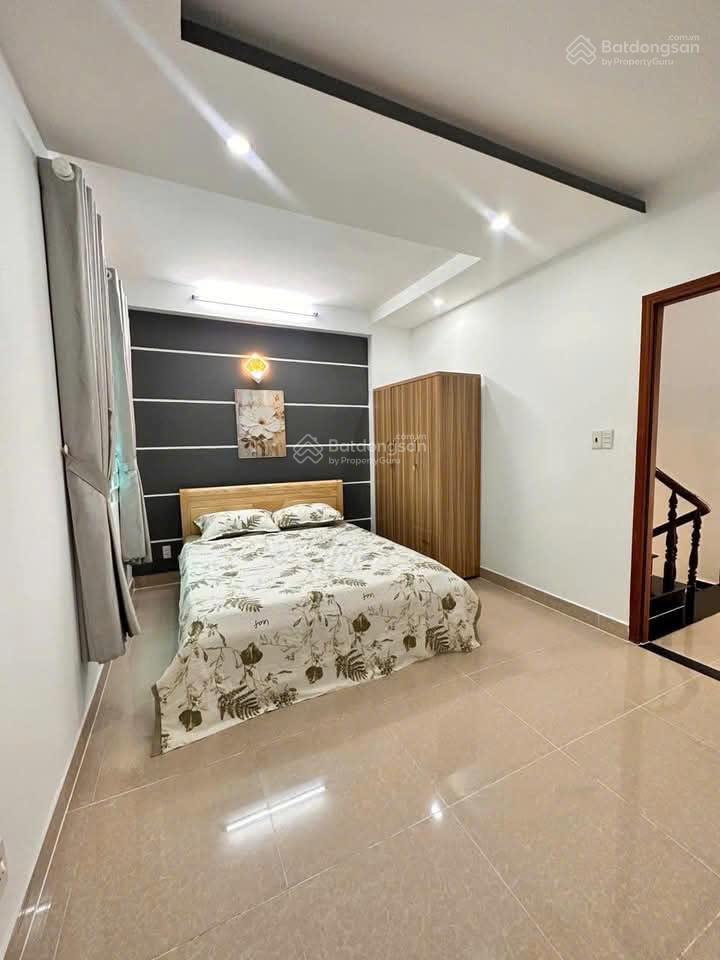 Bán nhà có thương lượng có sân sau, đường ô tô nội thất cơ bản  đồng nai