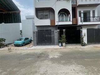 Bán nhà riêng 70m2 gần kdt đông tăng long