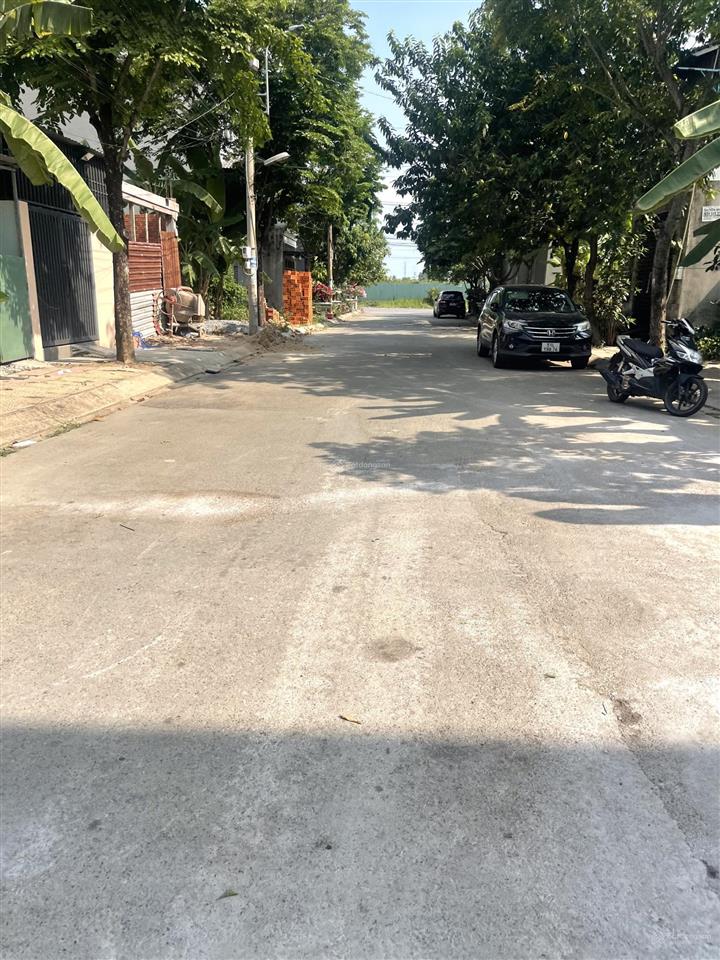 Lô đất hxh, phường long trường  70m2 xây dựng tự do, tiện ích bủa vây