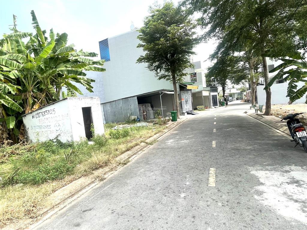 Lô đất hxh, phường long trường  70m2 xây dựng tự do, tiện ích bủa vây