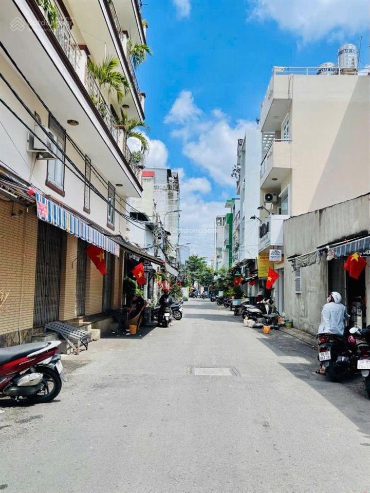 Nhà đẹp 4 tầng, dt (4x14)m2, hẻm xe hơi thông suốt, ngay ngã tư bốn xã, giá 6,85 tỷ còn tl
