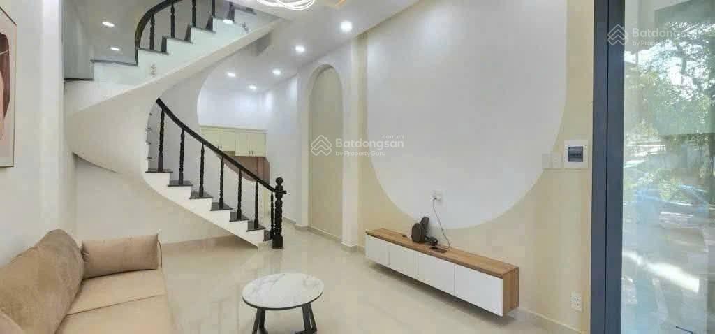 Nhà mới 3 tầng, hẻm xe hơi thông, (4x9)m2, ngay chợ bảo ngọc tú, tân bình, giá 5,4 tỷ còn tl