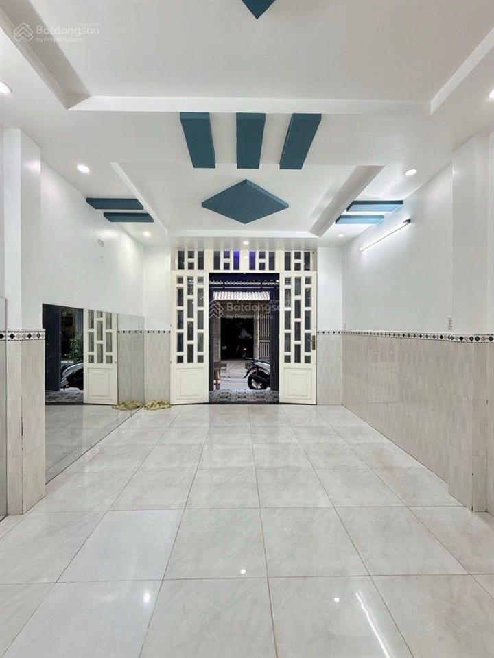 Nhà 2 tầng kiên cố, dt (4x12)m2, hẻm xe hơi 6m thông, liên khu 45 bình tân, giá 4,4 tỷ còn tl