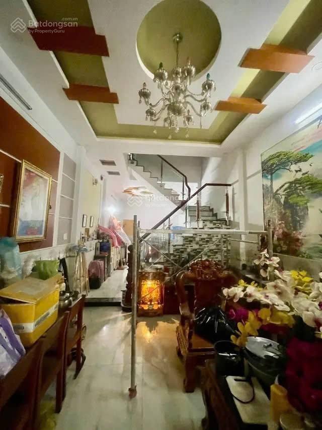 Nhà 4 tầng, dt (4x20)m, hẻm xe hơi thông 7m, sát mặt tiền bình tân, giá 5,7 tỷ còn tl