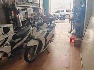 Mặt tiền hẻm 8m thông nhà 4 tầng, dt (4x20)m2, sát đường thoại ngọc hầu tân phú, giá 9 tỷ còn tl