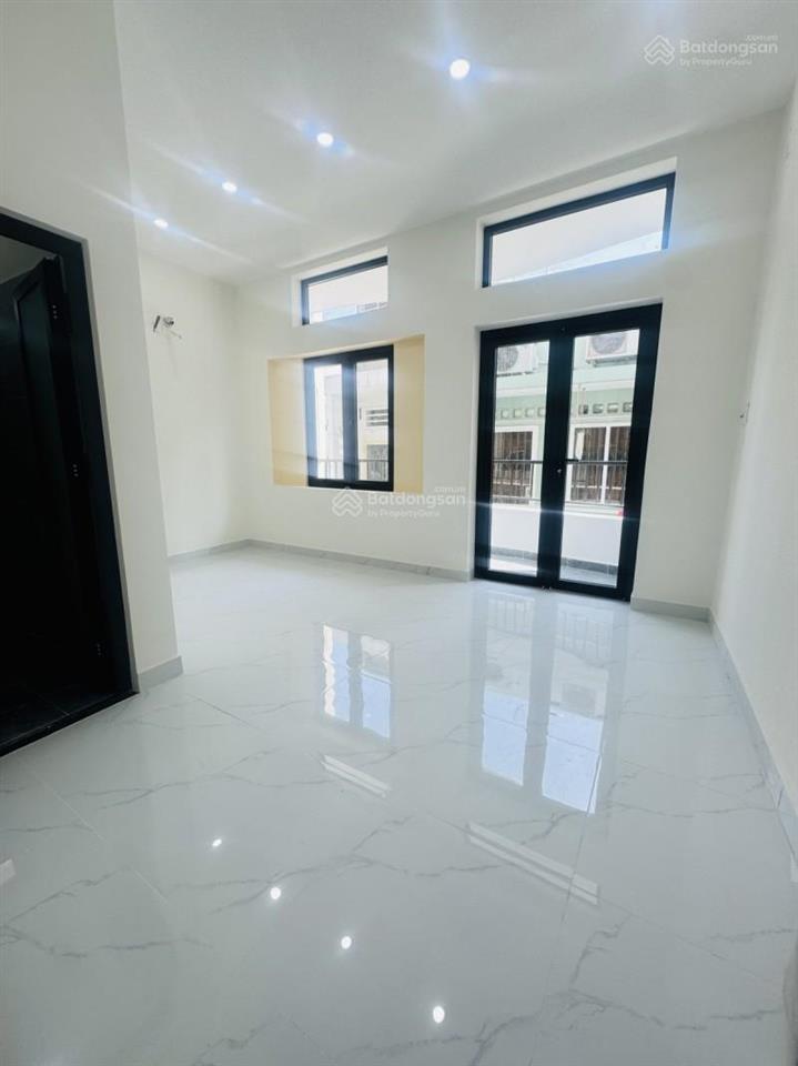 Nhà nguyễn thượng hiền  lô góc 3 mặt thoáng  ngang 5m, 4 tầng, 5pn  giá 8.16 tỷ (tl)