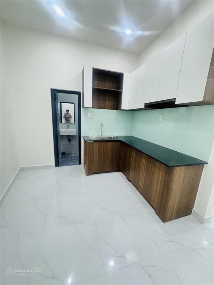 Nhà nguyễn thượng hiền  lô góc 3 mặt thoáng  ngang 5m, 4 tầng, 5pn  giá 8.16 tỷ (tl)