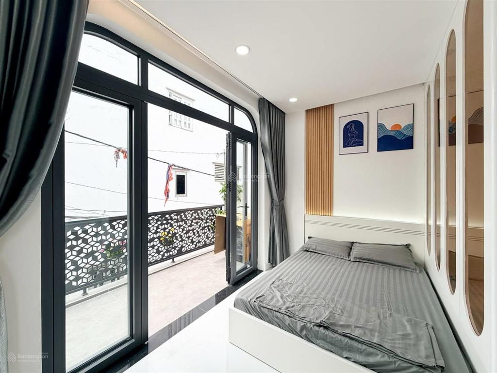 Đường số 7, gv 45m² (4x11.3) 3pn, full nội thất giá 7.3 tỷ (đã giảm 350tr)