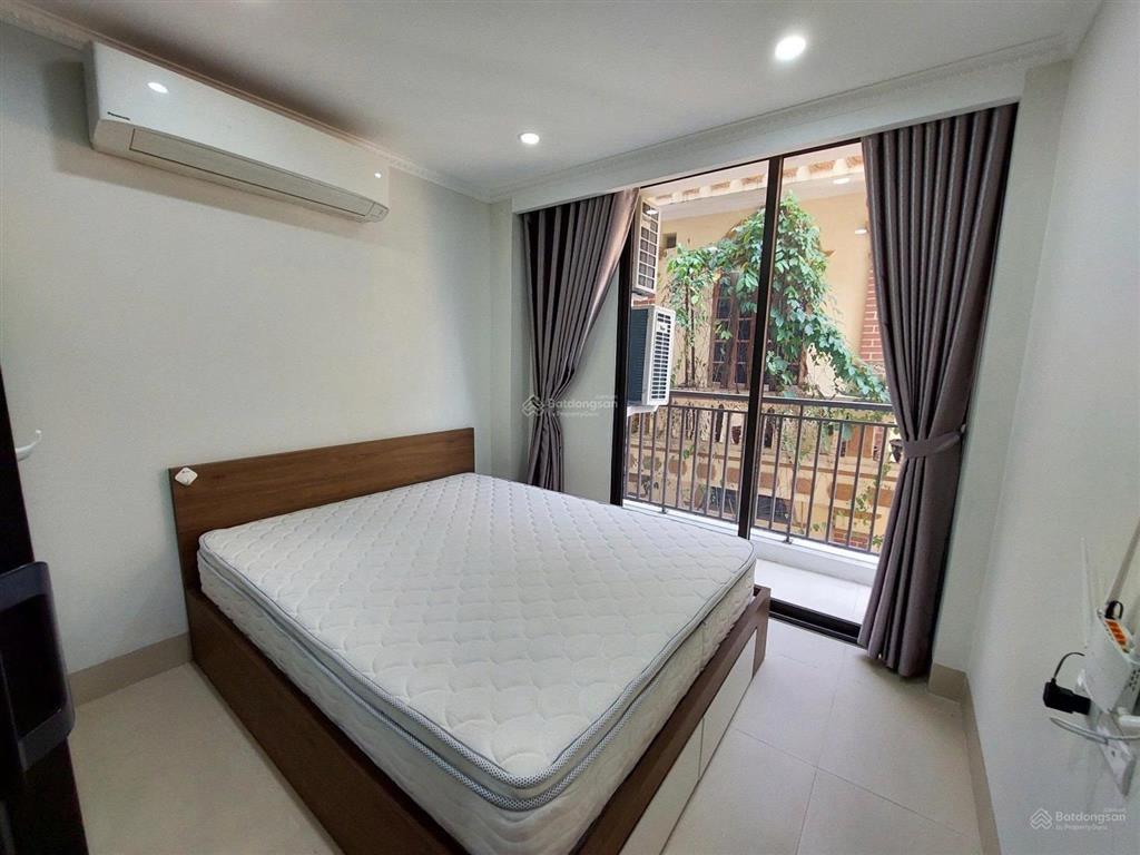 Cho thuê chung cư mini 60m2, 2pn, 1wc tại hoàng quốc việt, 9,5 triệu, uy tín