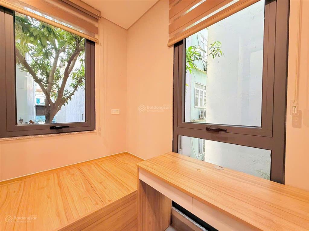 Phòng mới 2n1k mặt đường trần vỹ, giá chỉ từ 6tr5