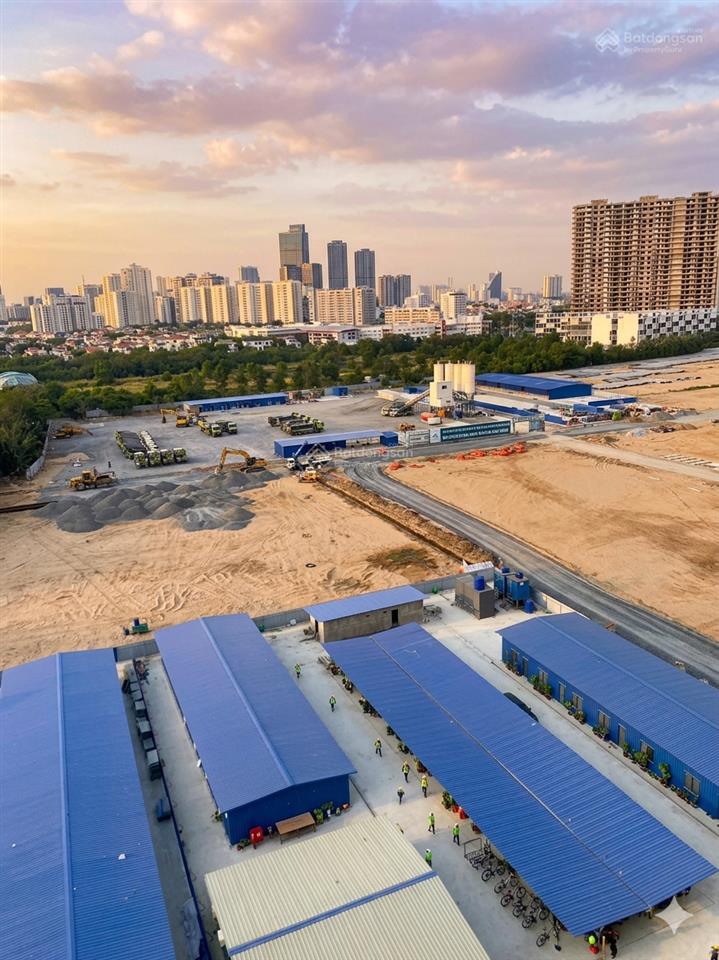 Bán lô đất mt 20m đối diện tuyến metro tại kdc phú mỹ q7