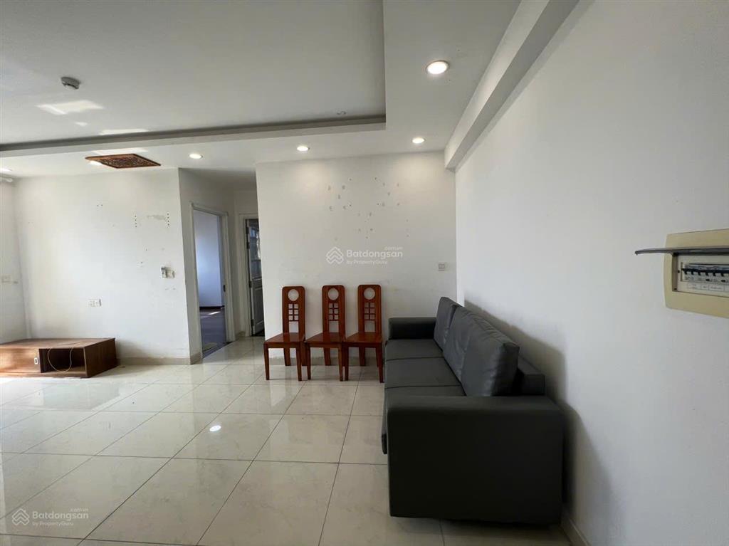 Hàng đặc biệt saigon mia 78m2, có sân vườn 6 tỷ 050tr, nội thất cơ bản, sân vườn rộng