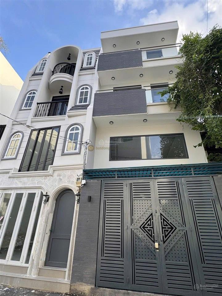 Căn hộ dịch vụ. cạnh bên trường đại học  giá rẻ