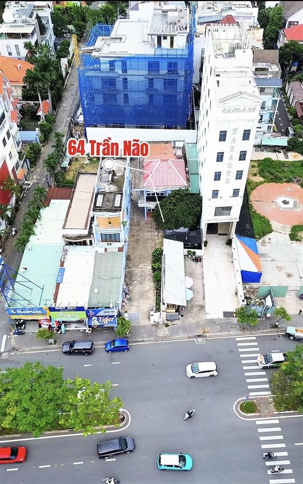 Mặt tiền trục đường trần não. thêm mặt đường 23.