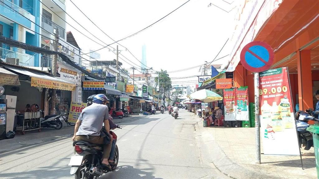 Bán lô góc, đang cho thuê mà siêu thị đẹp trong khu vực