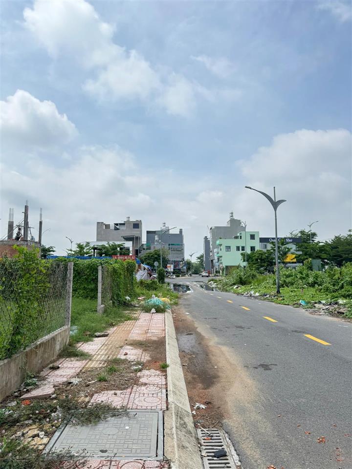 Lô đất đẹp. vừa ra hàng khu vực trung tâm